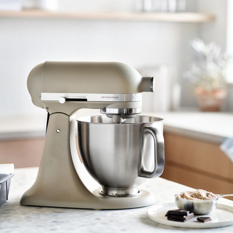 KitchenAid Artisan Plus Stand Mixer - Oat
