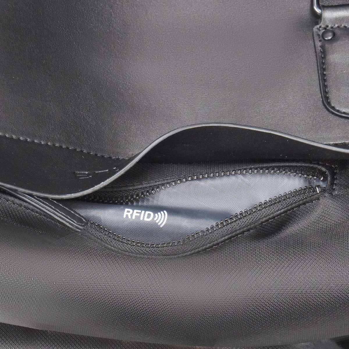 Onyx / Duffle Bag