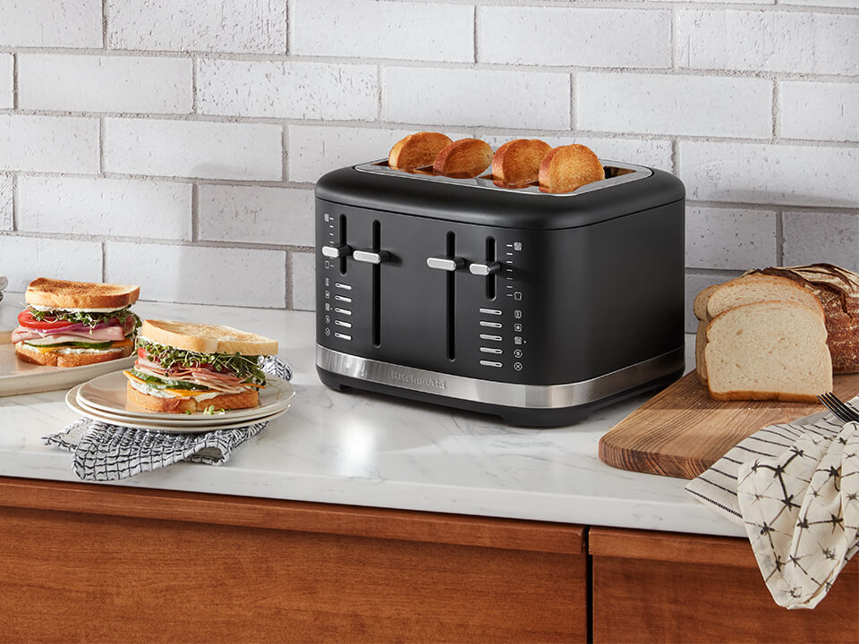 KitchenAid 4 Slice Metal Toaster - Black Matte