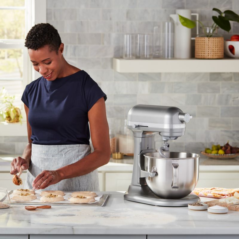 KitchenAid® 7qt Bowl-Lift Stand Mixer - Contour Silver