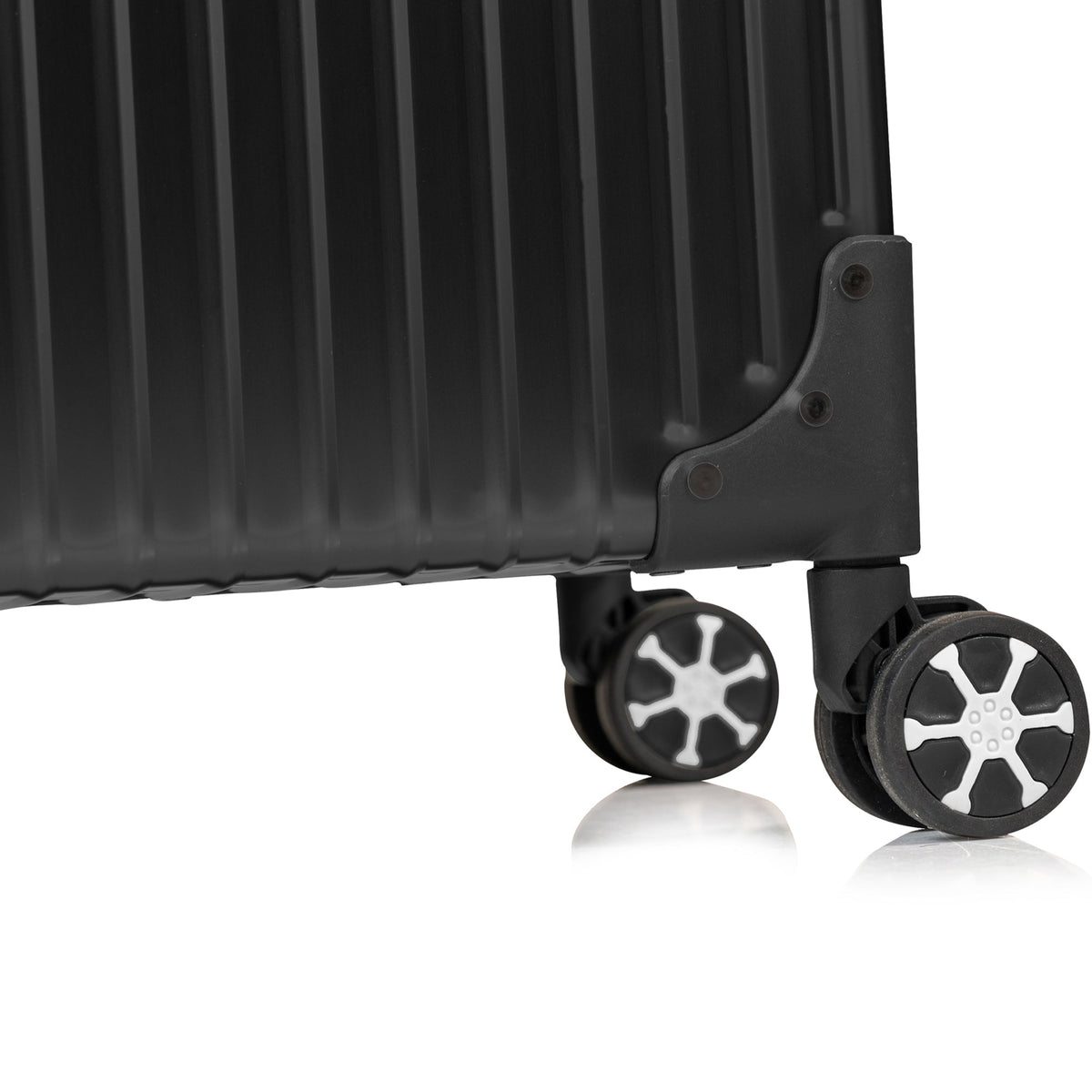 Elite / Aluminum 2-Piece Luggage Set