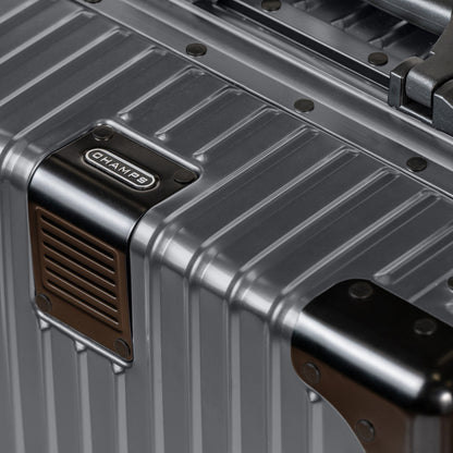 Elite / Aluminum Carry-on