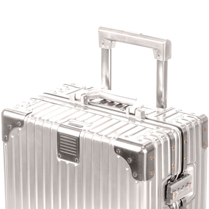 Elite / Aluminum Carry-on