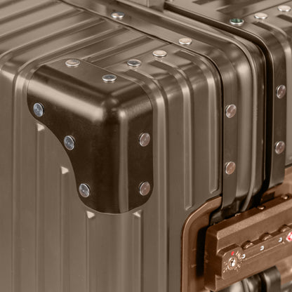 Elite / Aluminum Carry-on