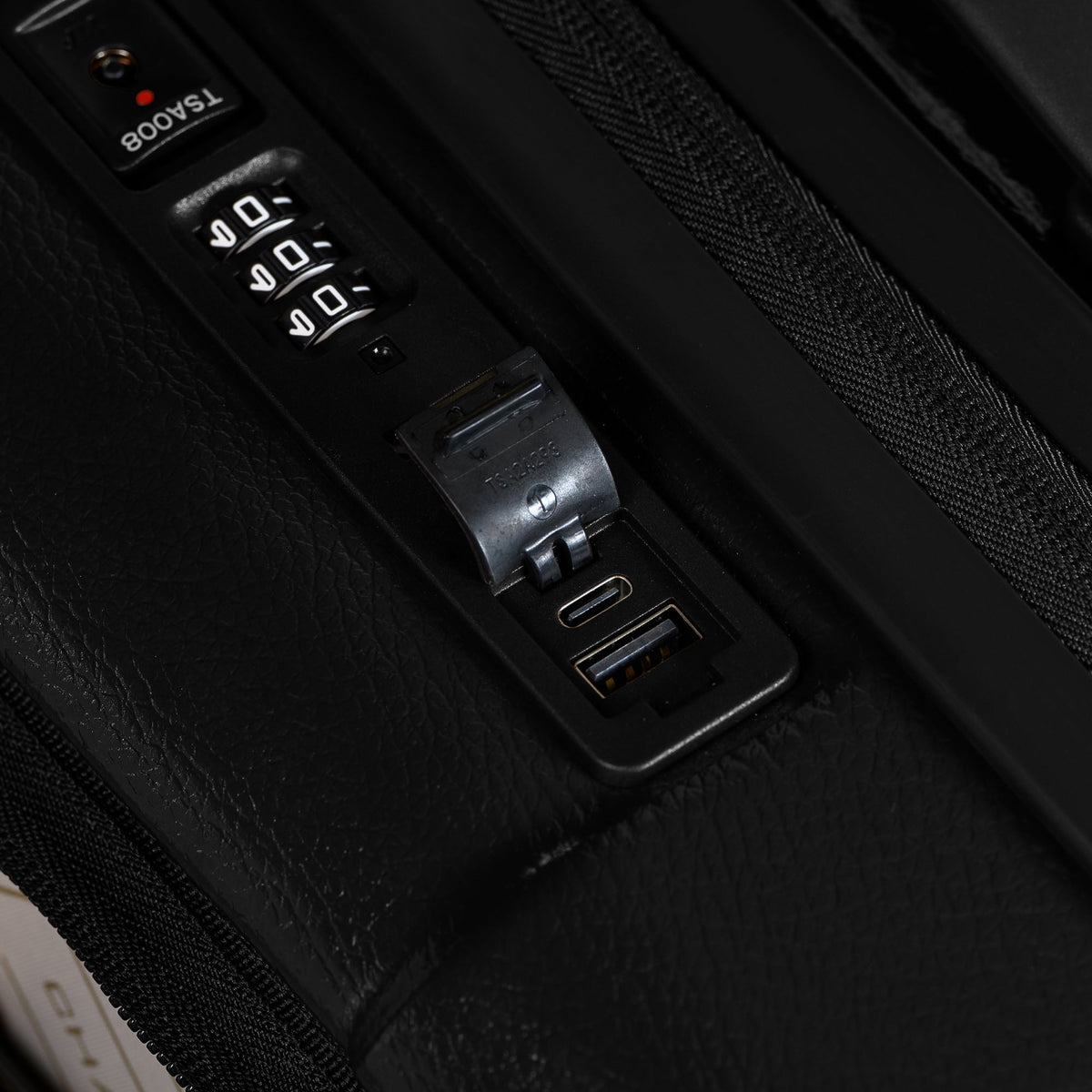 Onyx / Carry-on